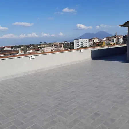 Il Rifugio Degli Artisti Naples